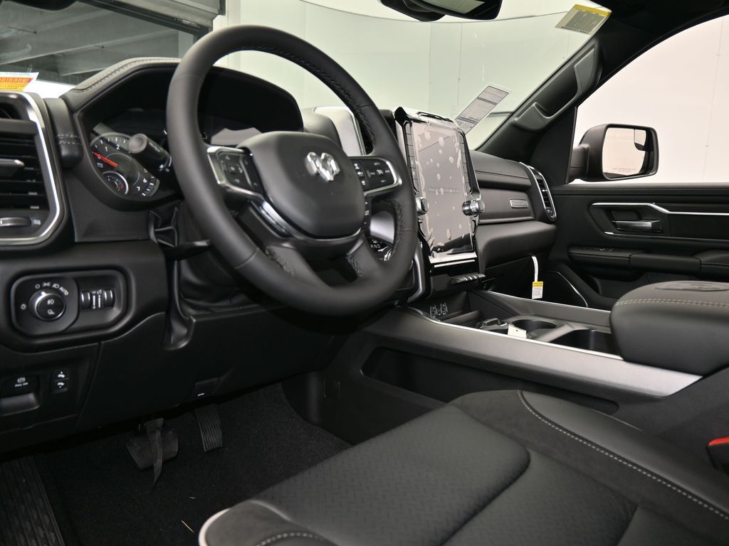 New 2026 Diamond Black Crystal Pearlcoat Ram Laramie image 13