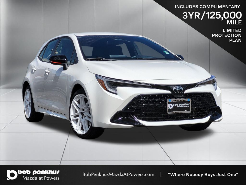 2026 Toyota Corolla Hatchback SE