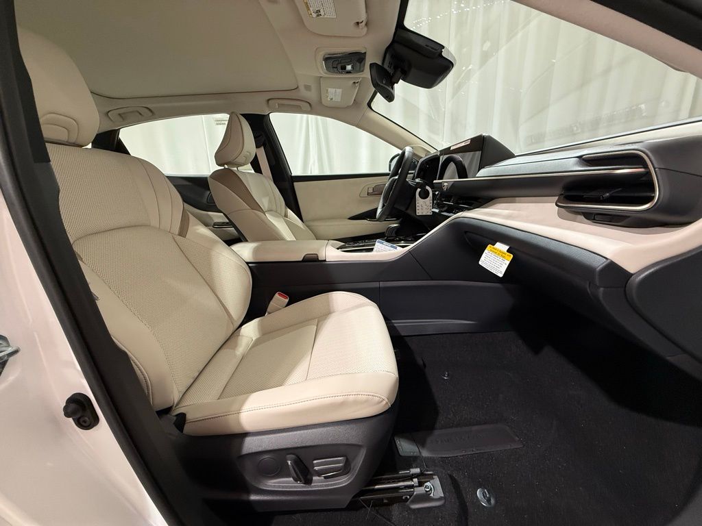 Thumbnail: 2026 Toyota Crown - 22