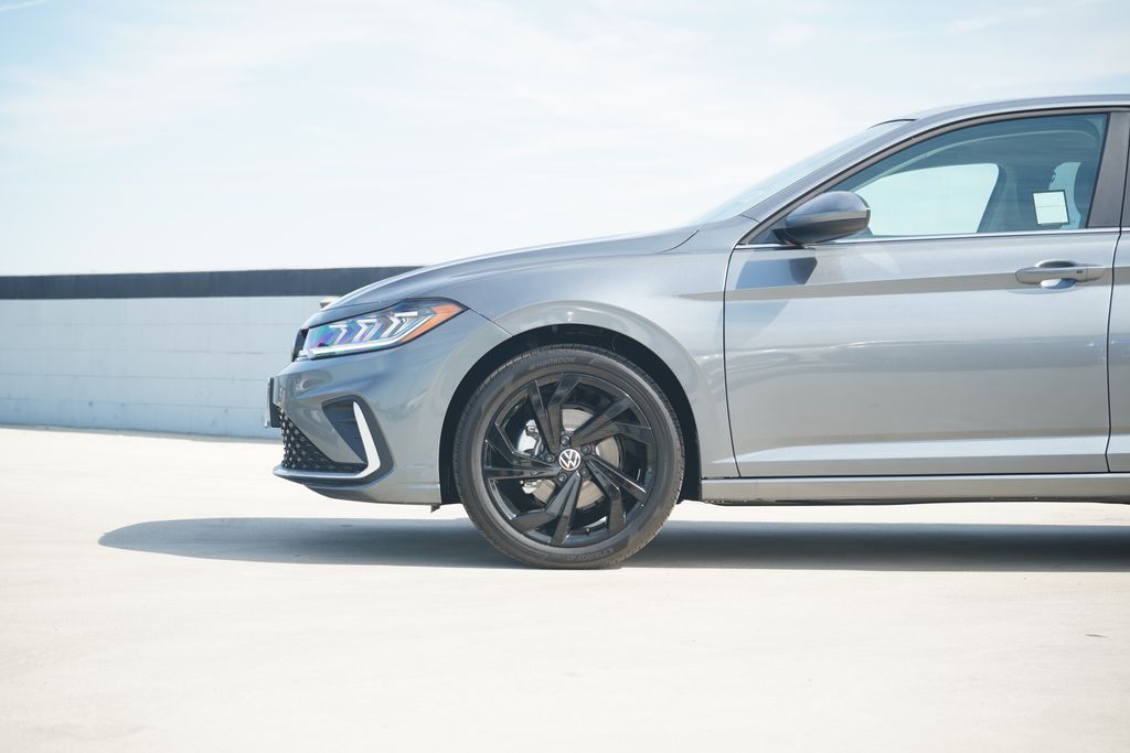 Thumbnail: 2026 Volkswagen Jetta - 2