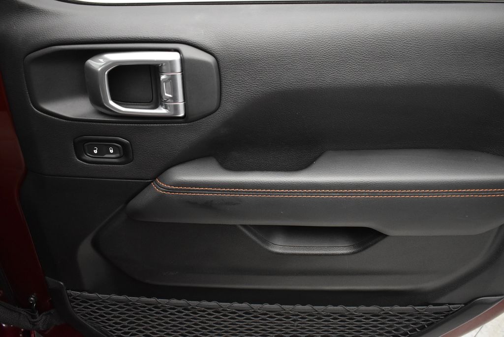 Thumbnail: 2021 Jeep Gladiator - 27