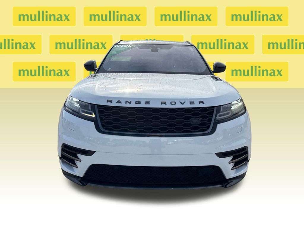 Used 2019  Land Rover SE R-Dynamic image 10