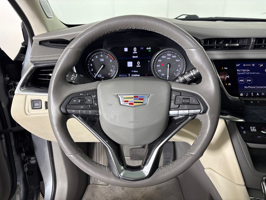 2024 Argent Silver Metallic Cadillac XT6 Premium Luxury FWD SUV