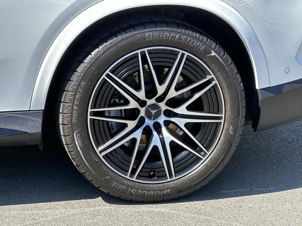 Thumbnail: 2025 Mercedes-Benz GLC - 19