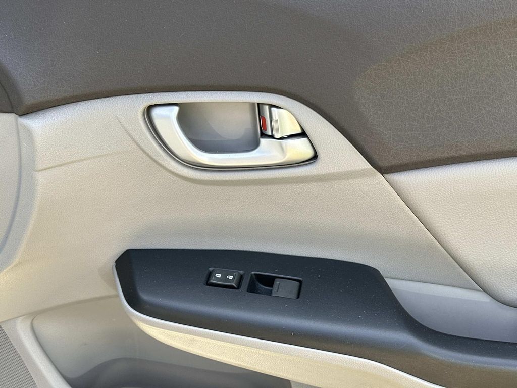 Thumbnail: 2012 Honda Civic - 20