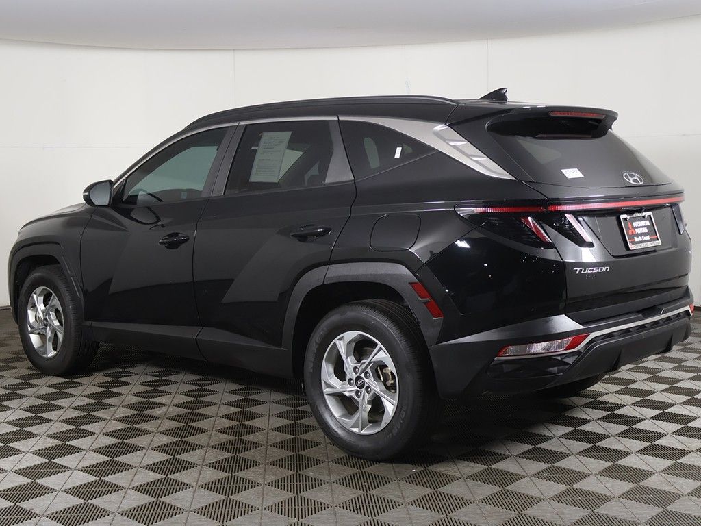 Used 2023 Black Hyundai SEL image 8