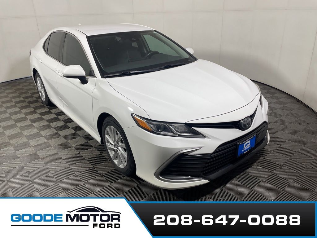 Super White 2022 Toyota Camry LE FWD Sedan Front-Wheel Drive 8-Speed Automatic
