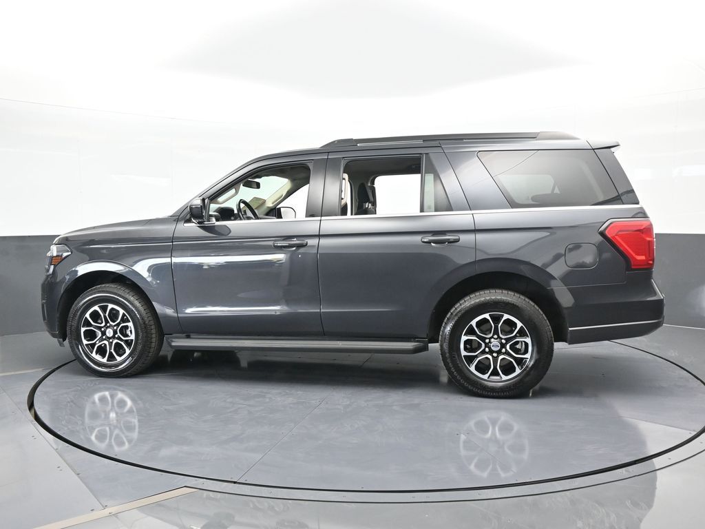 Used 2022 Ford Expedition XLT with VIN 1FMJU1JT0NEA57280 for sale in Miami, FL