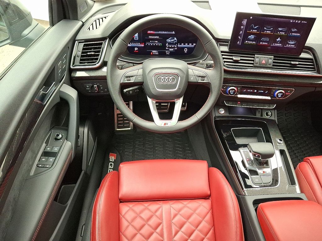 Thumbnail: 2023 Audi SQ5 - 11