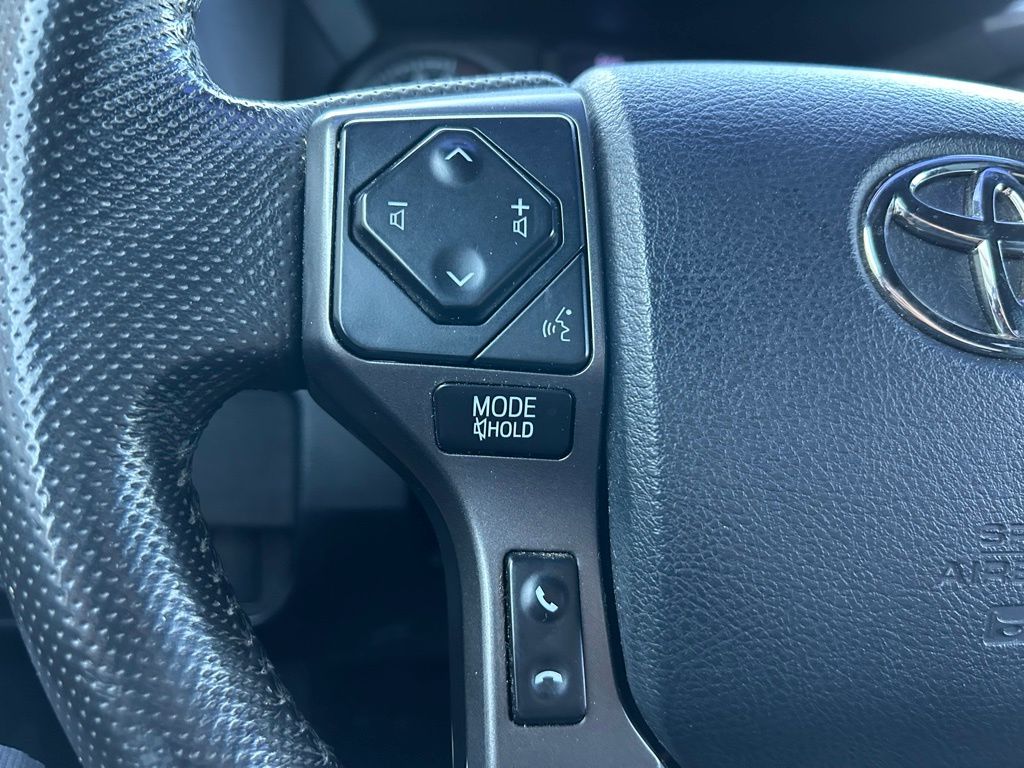 Thumbnail: 2020 Toyota Tacoma - 19