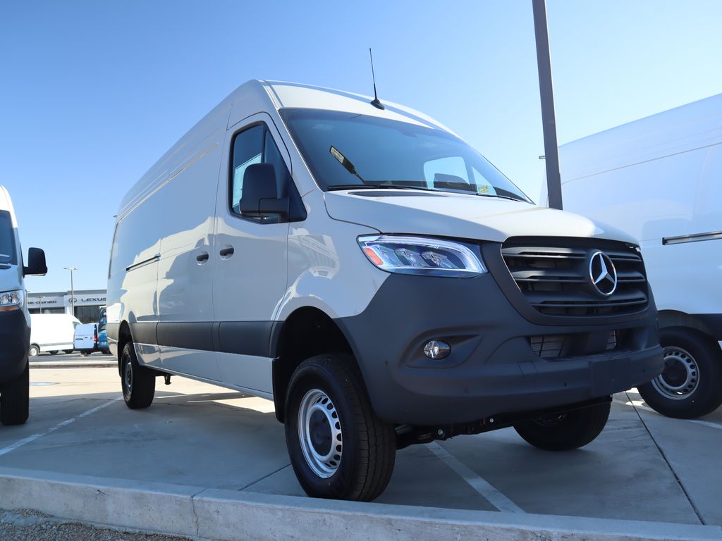 2025 Mercedes-Benz Sprinter 2500 3