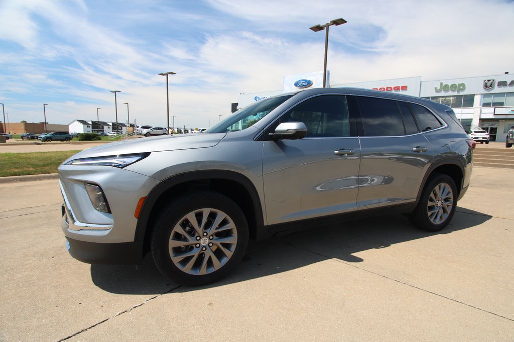 Used 2025 Buick Enclave SUV