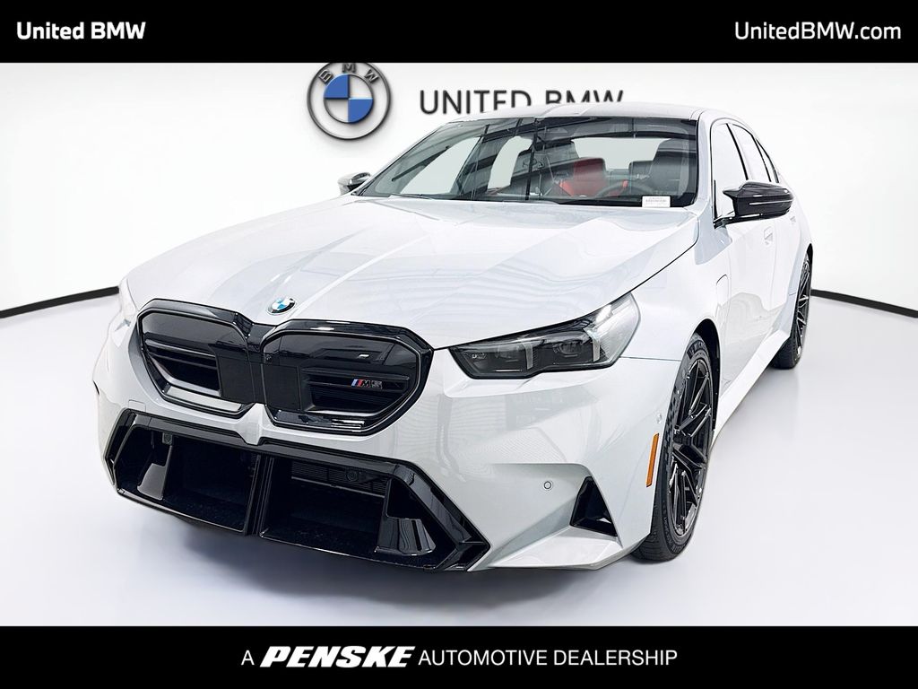 Thumbnail: 2026 BMW M5 - 1