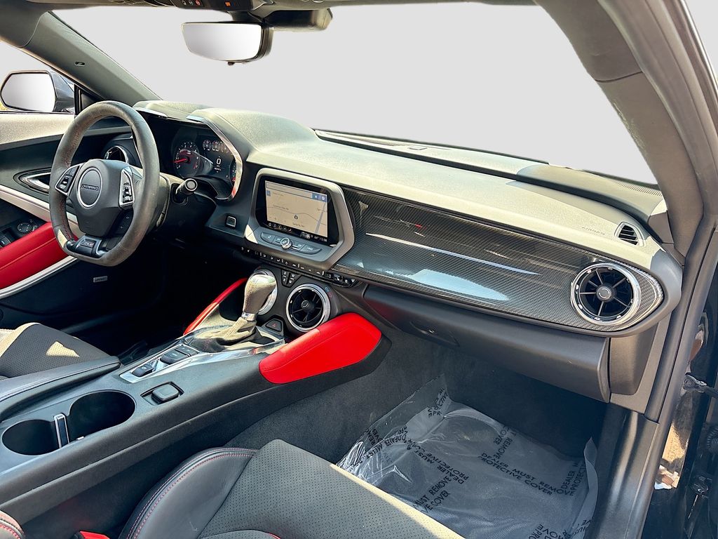 Used 2021 Black Chevrolet ZL1 image 30