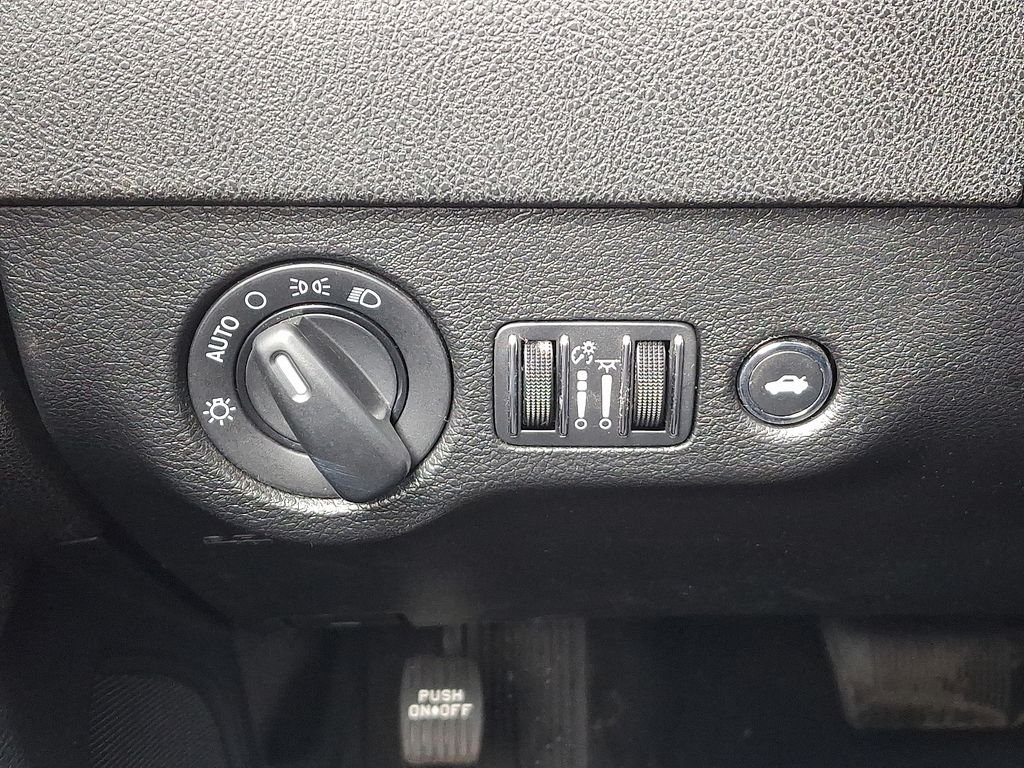 Thumbnail: 2022 Dodge Charger - 23