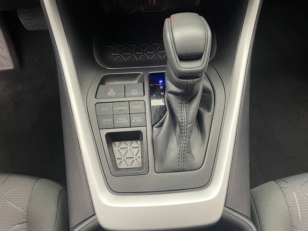 Thumbnail: 2025 Toyota RAV4 - 28