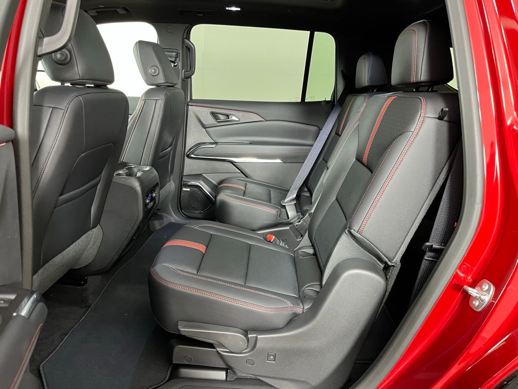 2025 Chevrolet Traverse RS 25