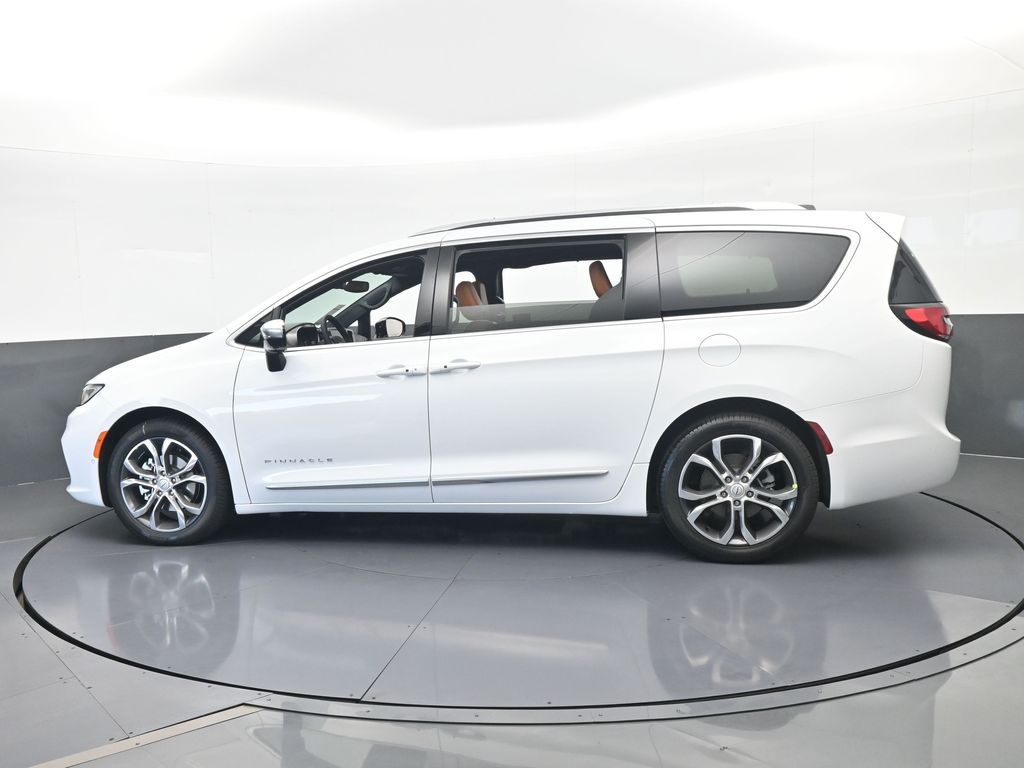 New 2026 Bright White Clearcoat Chrysler Pinnacle image 3