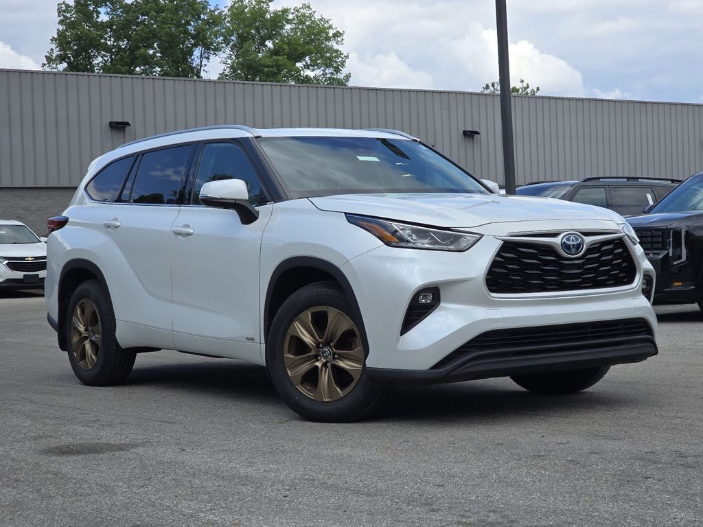 2022 Toyota Highlander Hybrid