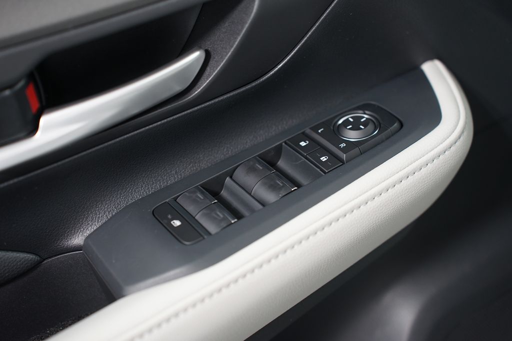 2025 Toyota Grand Highlander XLE 31