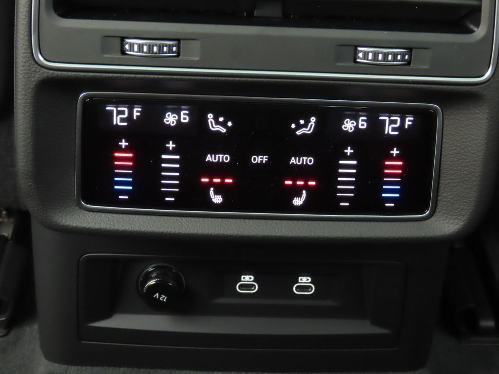 Thumbnail: 2026 Audi Q7 - 24