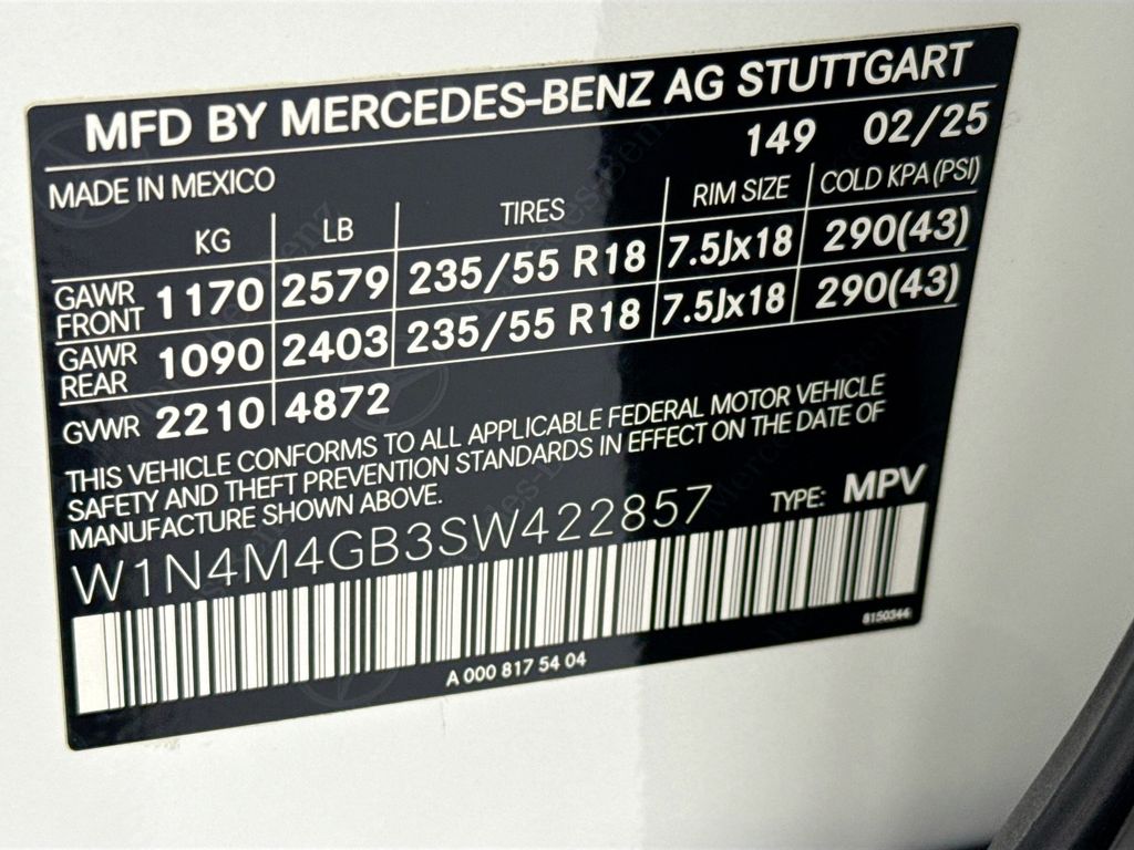 Certified Used 2025 White Mercedes-Benz GLB 250 image 33
