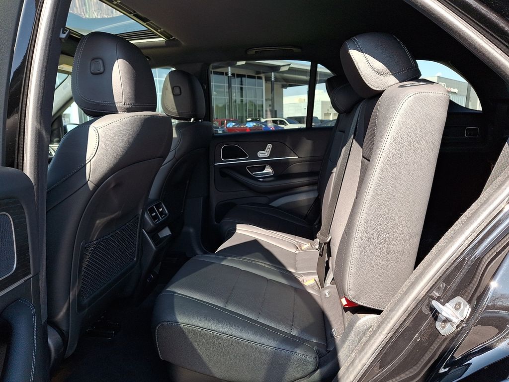 Thumbnail: 2025 Mercedes-Benz GLE - 11