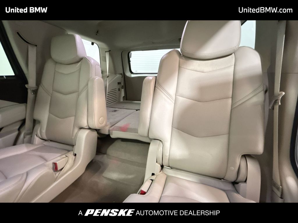 Thumbnail: 2016 Cadillac Escalade - 21