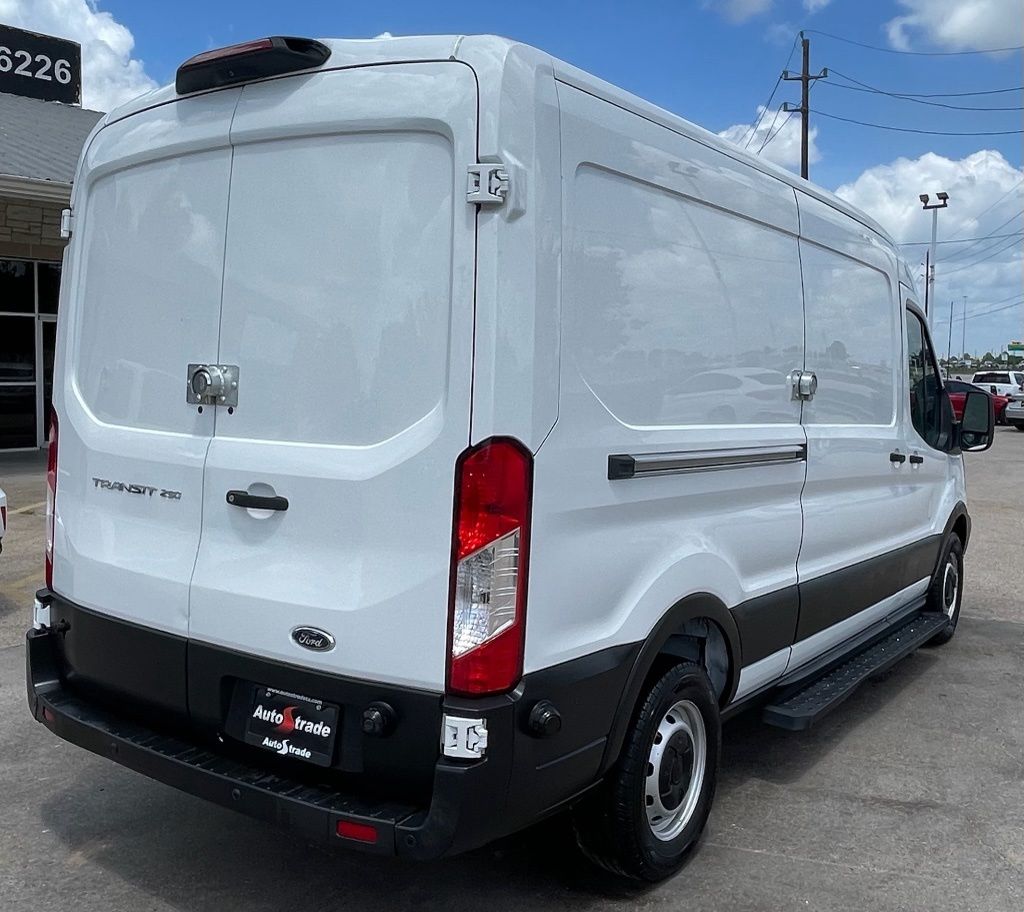 2019 Ford Transit-250 Base White at Autostrade
