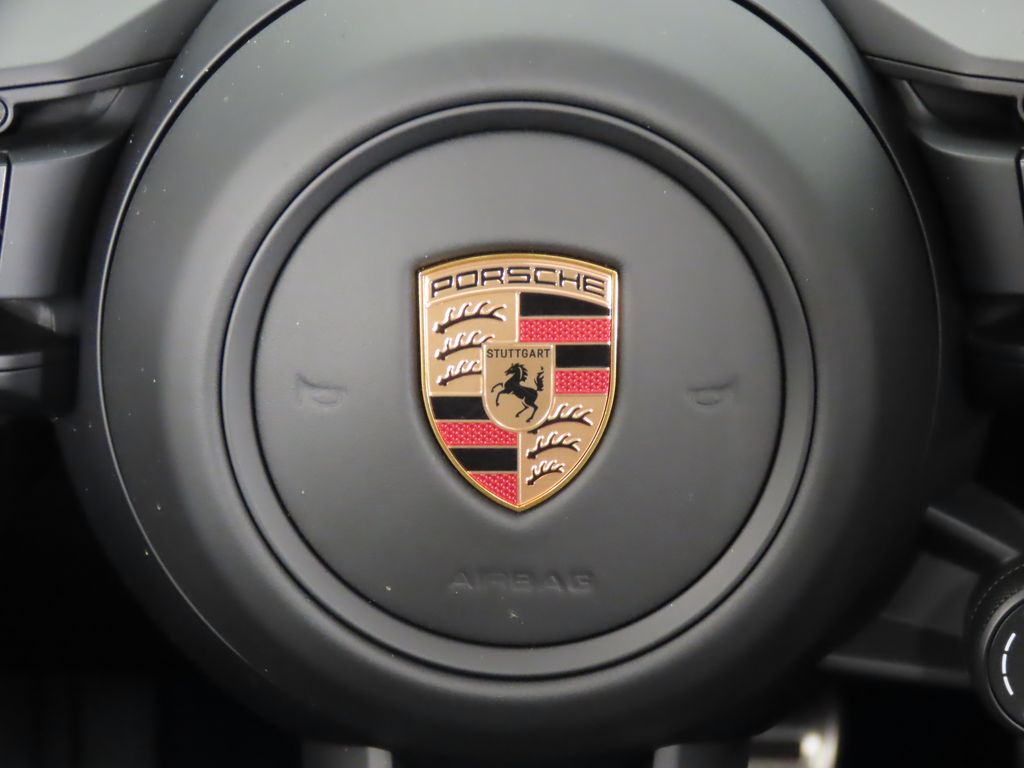 Thumbnail: 2025 Porsche Macan - 21