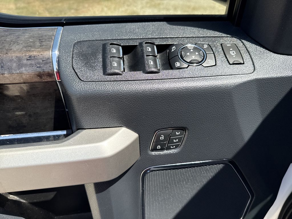 2022 Ford F-250SD Lariat - 10