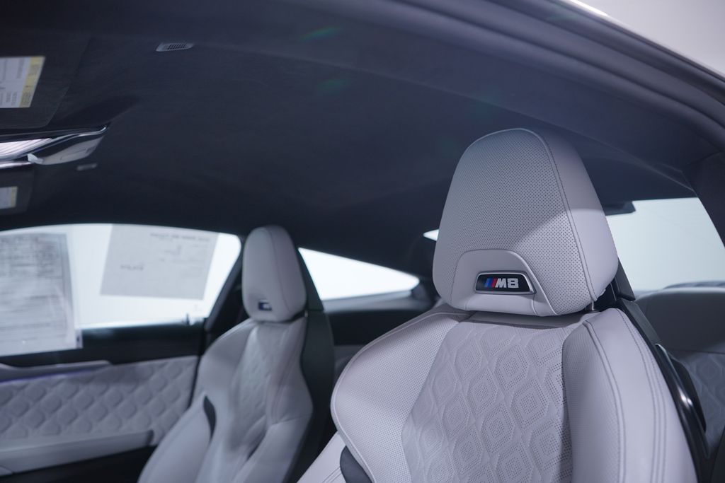 Thumbnail: 2020 BMW M8 - 8