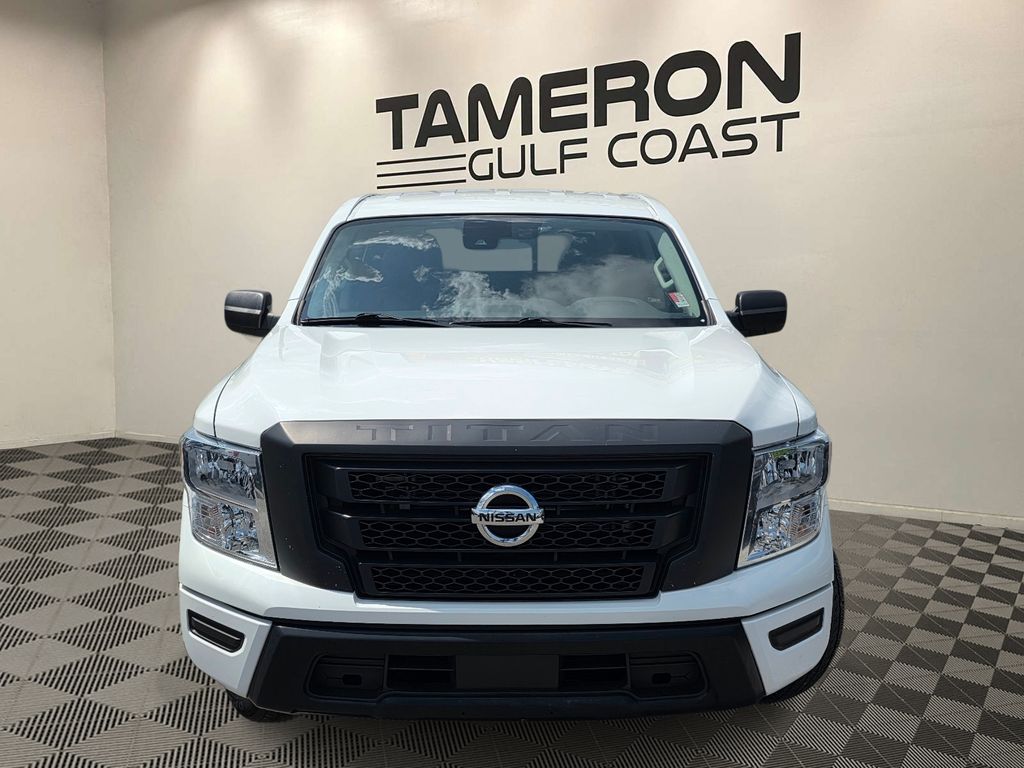 2022 Nissan Titan S Crew Cab RWD