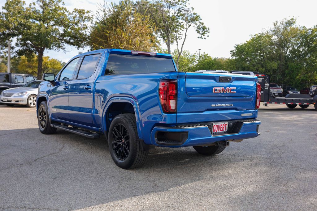 Used 2022 Blue GMC Elevation image 6