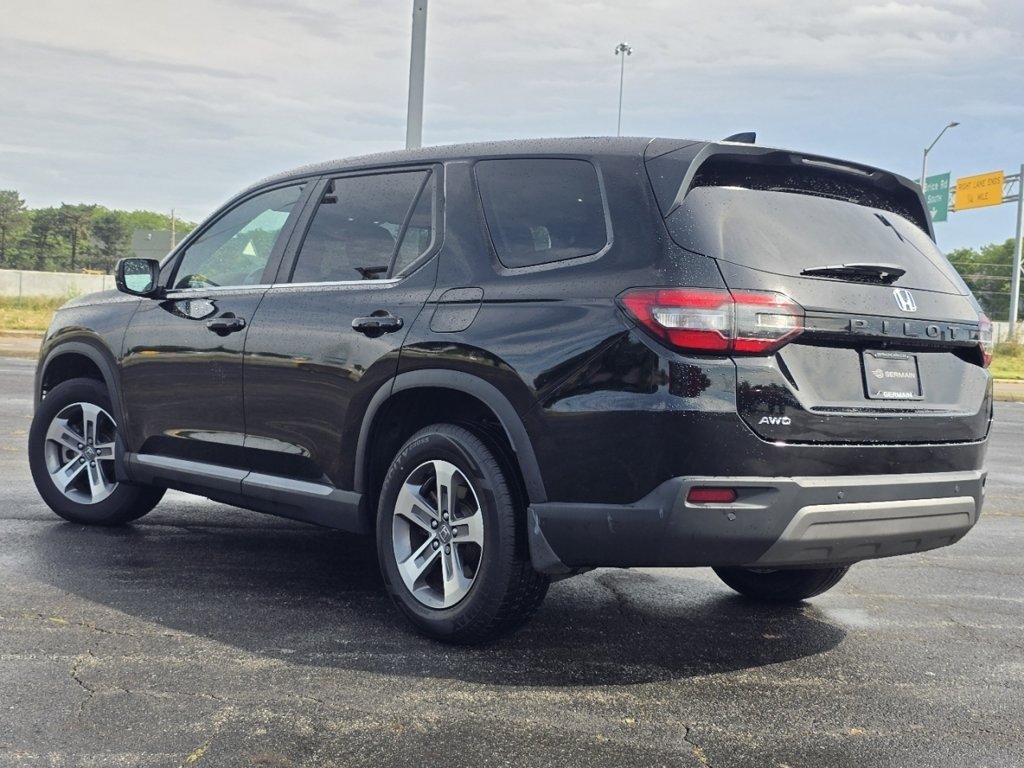 Used 2024 Black Honda EX-L image 13