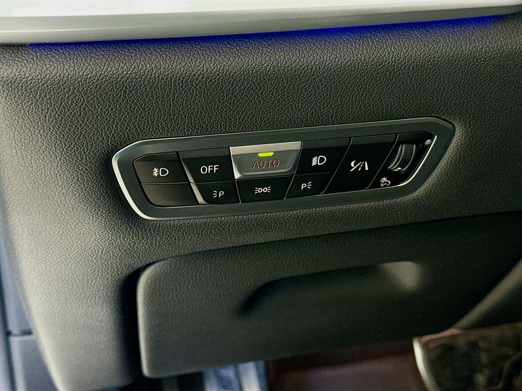 Thumbnail: 2020 BMW X7 - 10