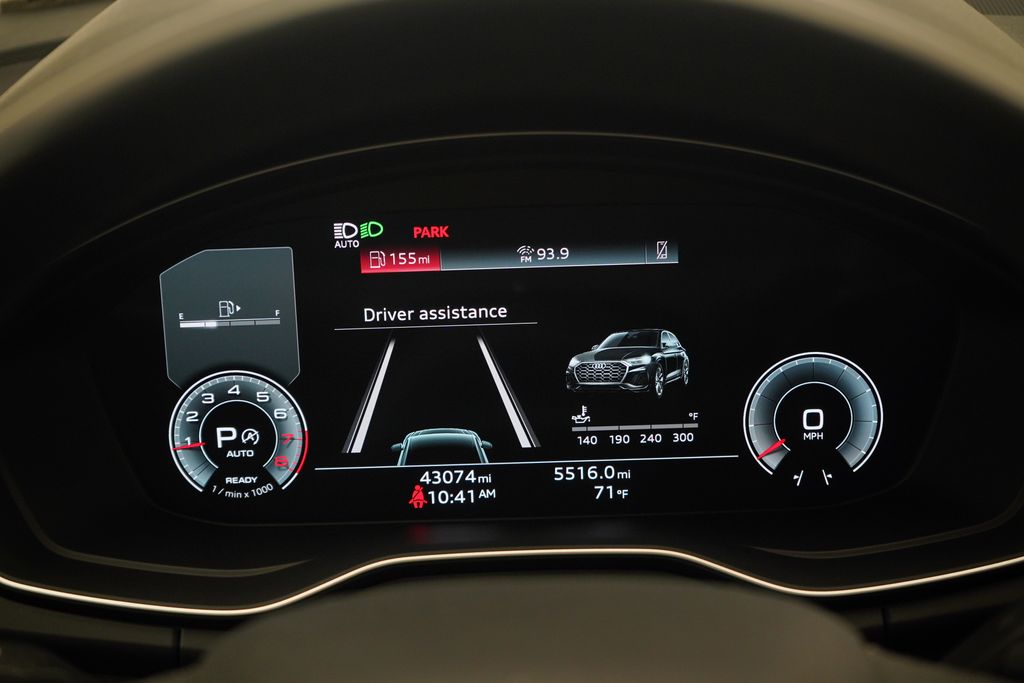 Thumbnail: 2023 Audi Q5 - 11