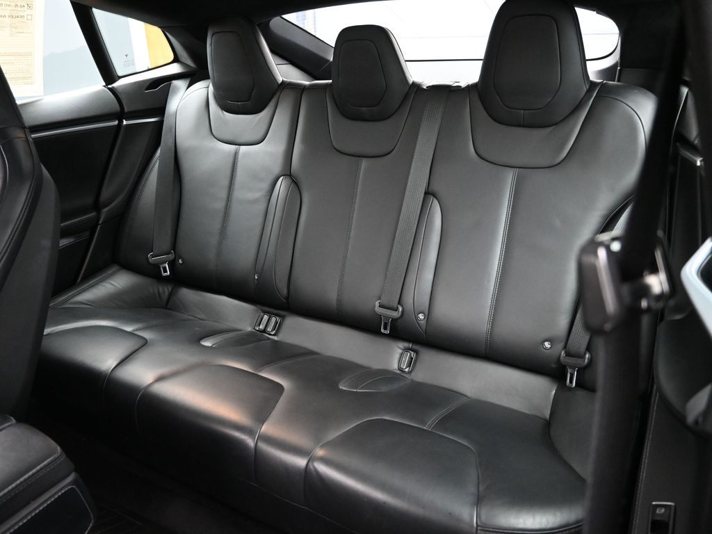 2015 Tesla Model S 85D