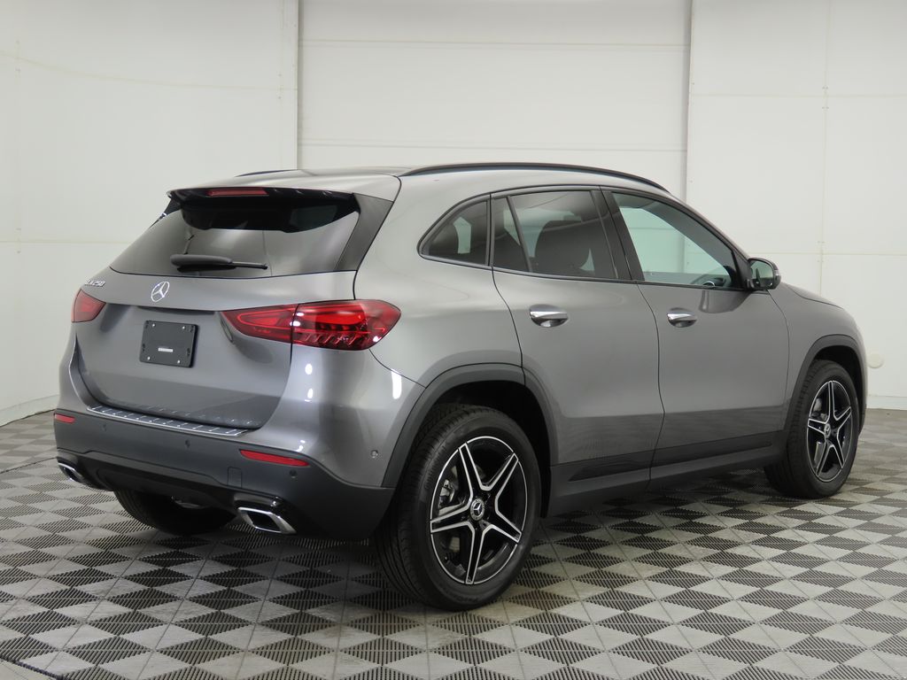 Thumbnail: 2026 Mercedes-Benz GLA - 5