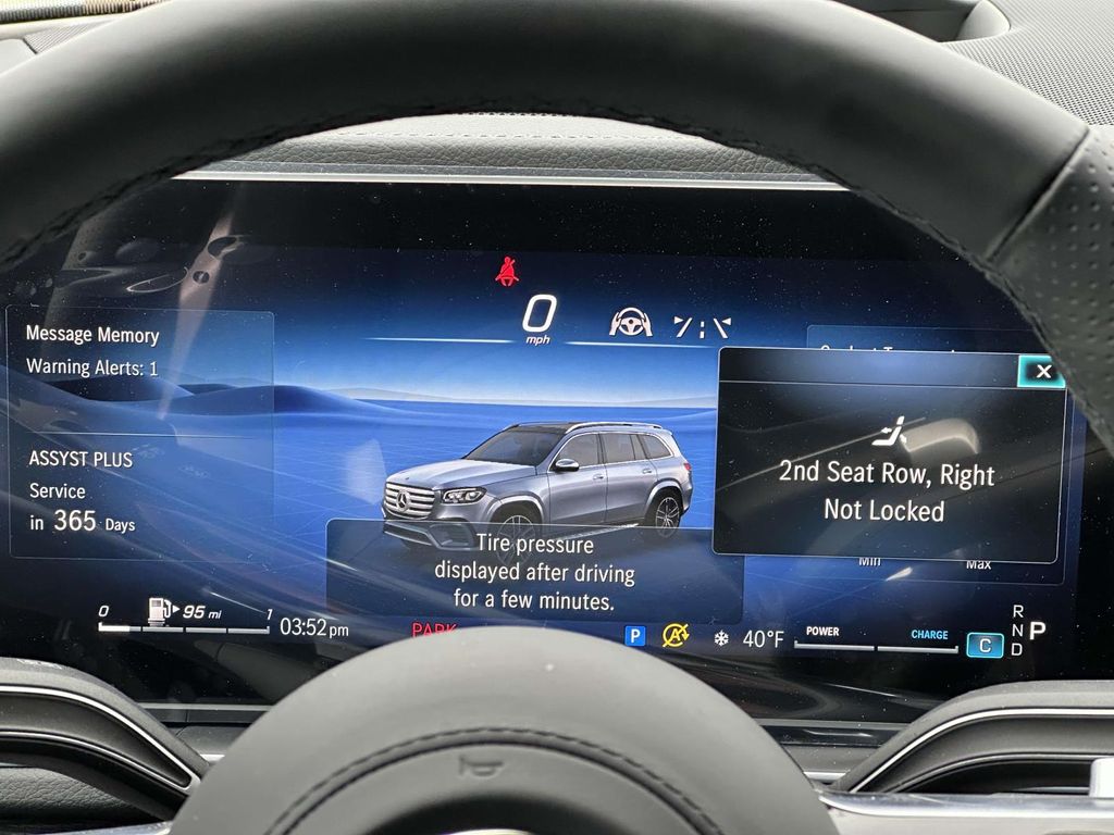 2025 Mercedes-Benz GLS 580 24