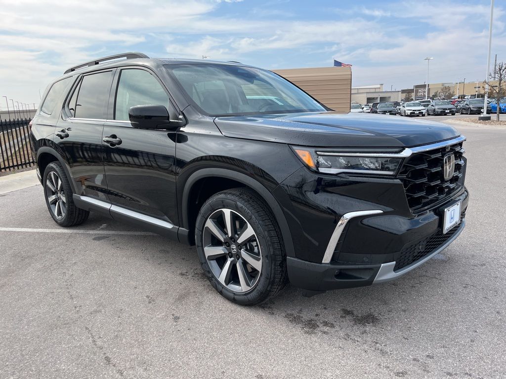 Thumbnail: 2025 Honda Pilot - 2