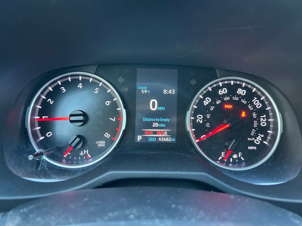 Thumbnail: 2022 Toyota RAV4 - 22