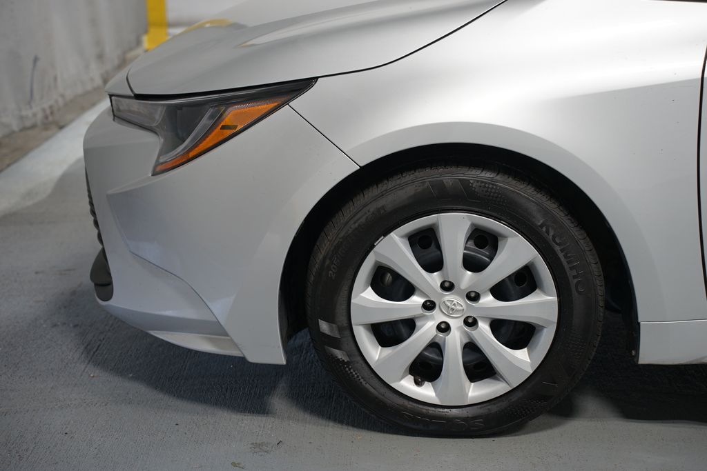 Thumbnail: 2023 Toyota Corolla - 5