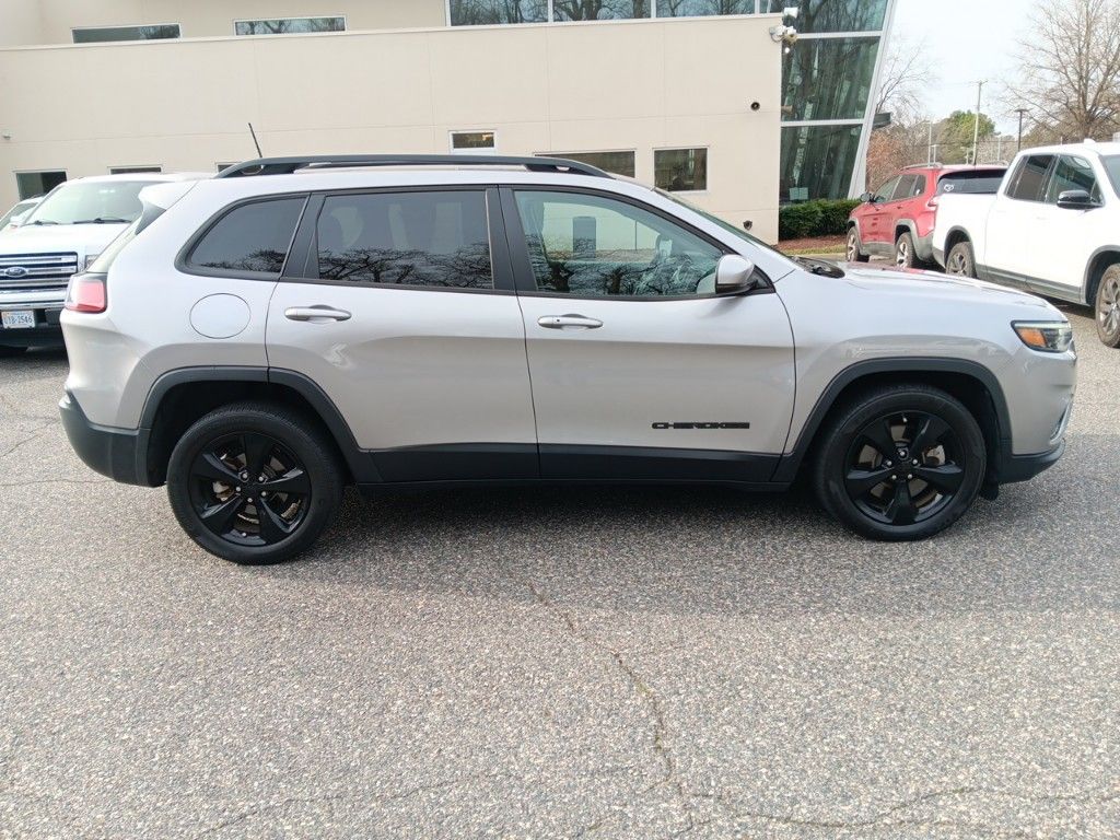 2020 Jeep Cherokee Altitude 6