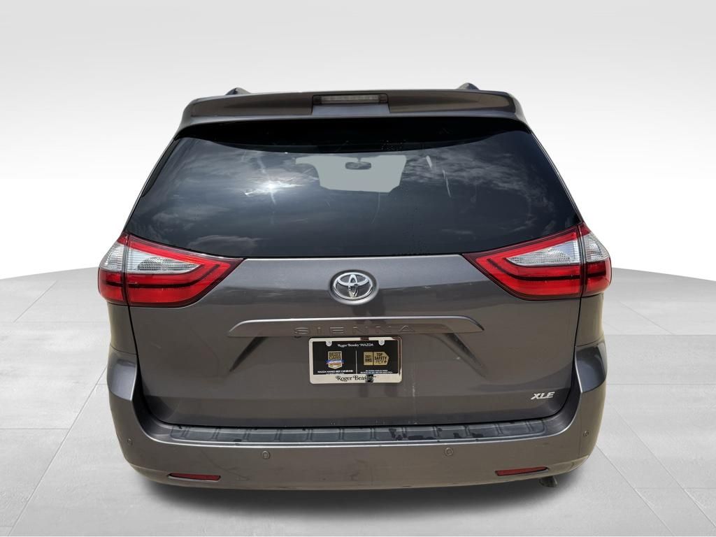 Used Car 2015 Toyota Sienna  L For Sale Under $20,000 In Georgetown, Texas
