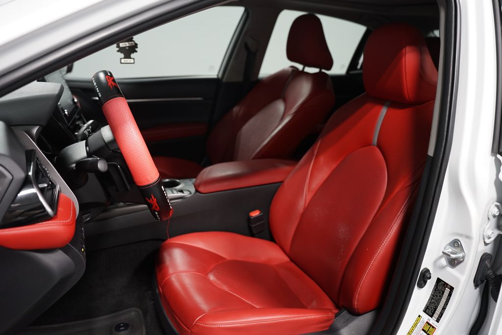 Thumbnail: 2022 Toyota Camry - 6