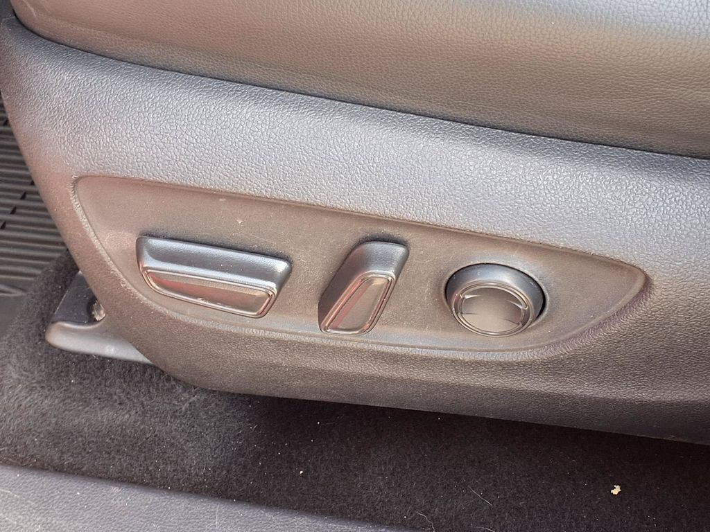 Used 2020 Toyota Highlander SUV