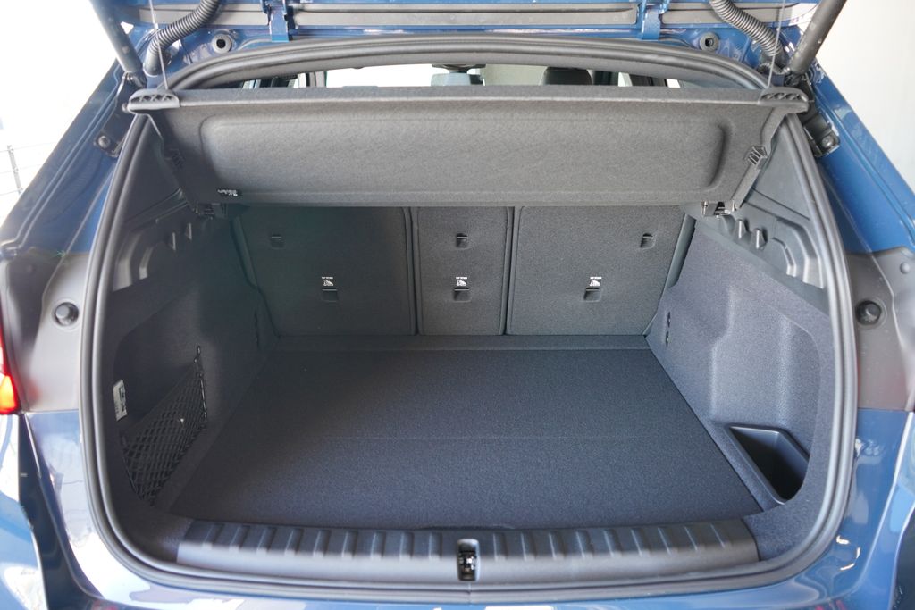 Thumbnail: 2026 BMW X1 - 21