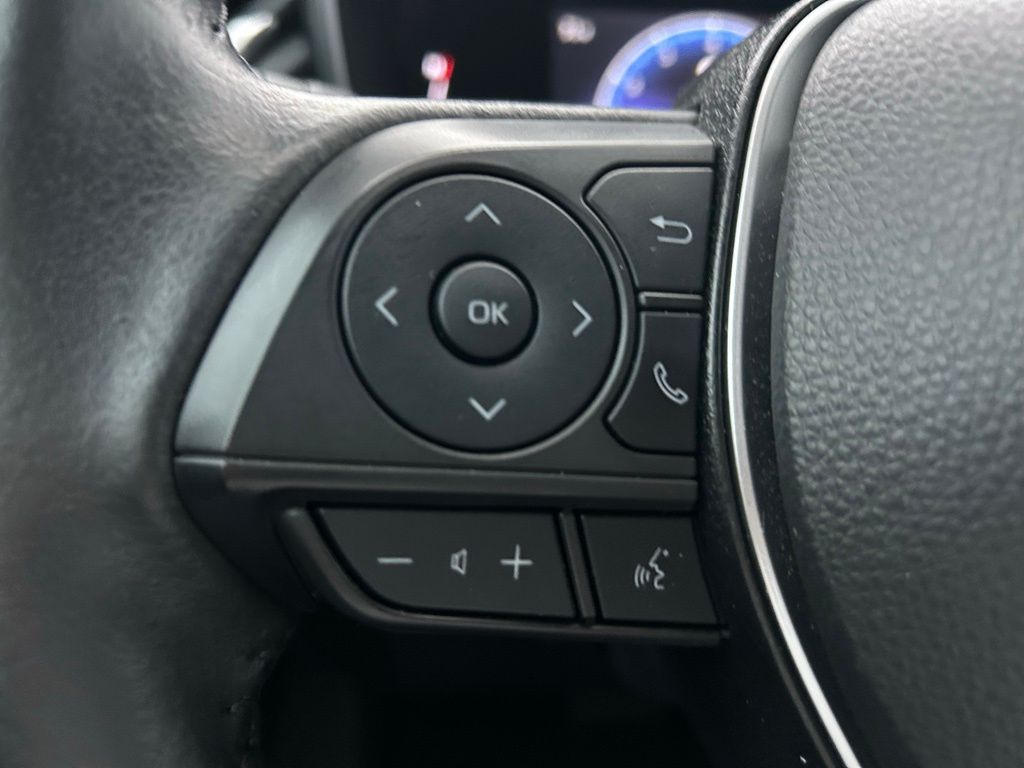 Thumbnail: 2023 Toyota Corolla Cross - 20