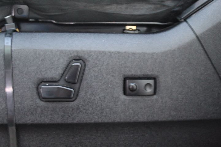 Used Car 2013 Chrysler Town & Country  Sports Van Touring Front Wheel Drive For Sale Under $10,000 In Georgetown, Texas